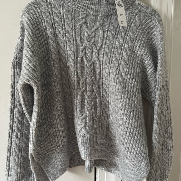 Abercrombie Mock Neck Sweater NWT - Picture 3 of 6